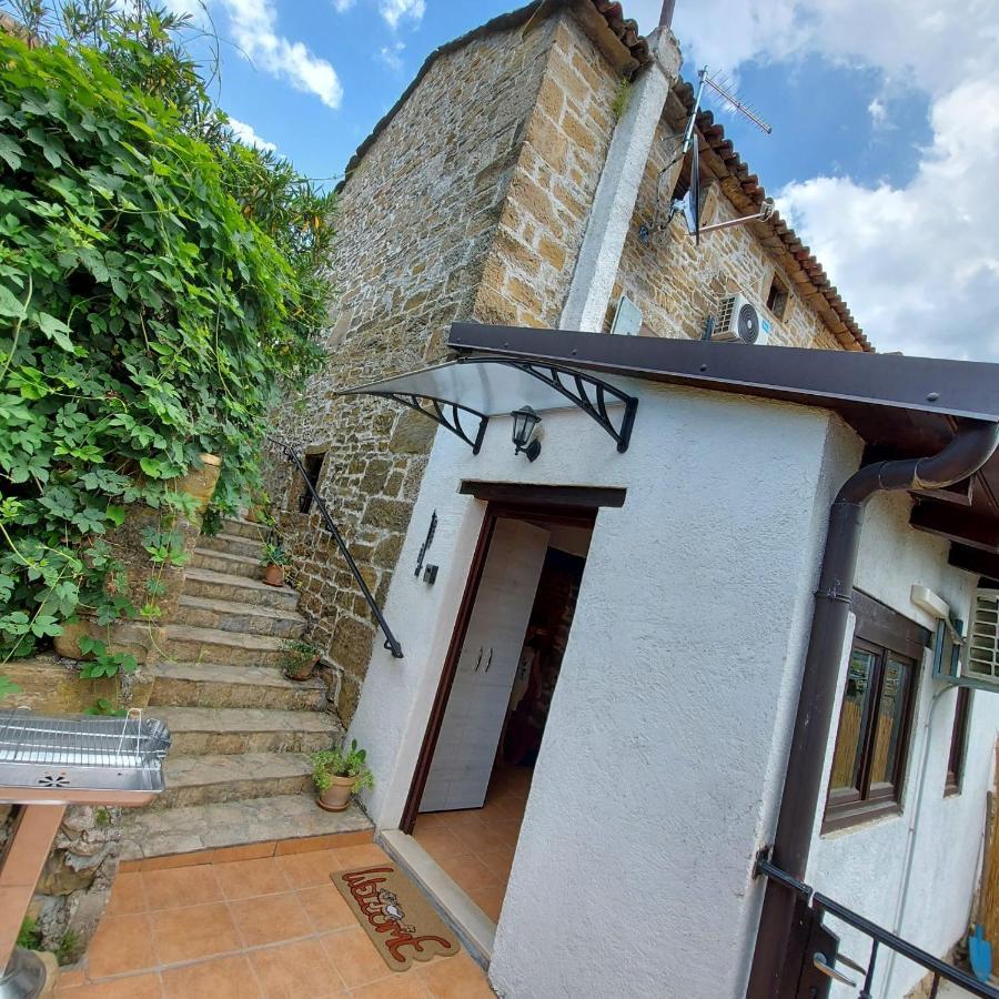 Casa Leonarda, Old Authentic Istrian Stone House Near Motovun, Central Istria Zamask Exterior photo